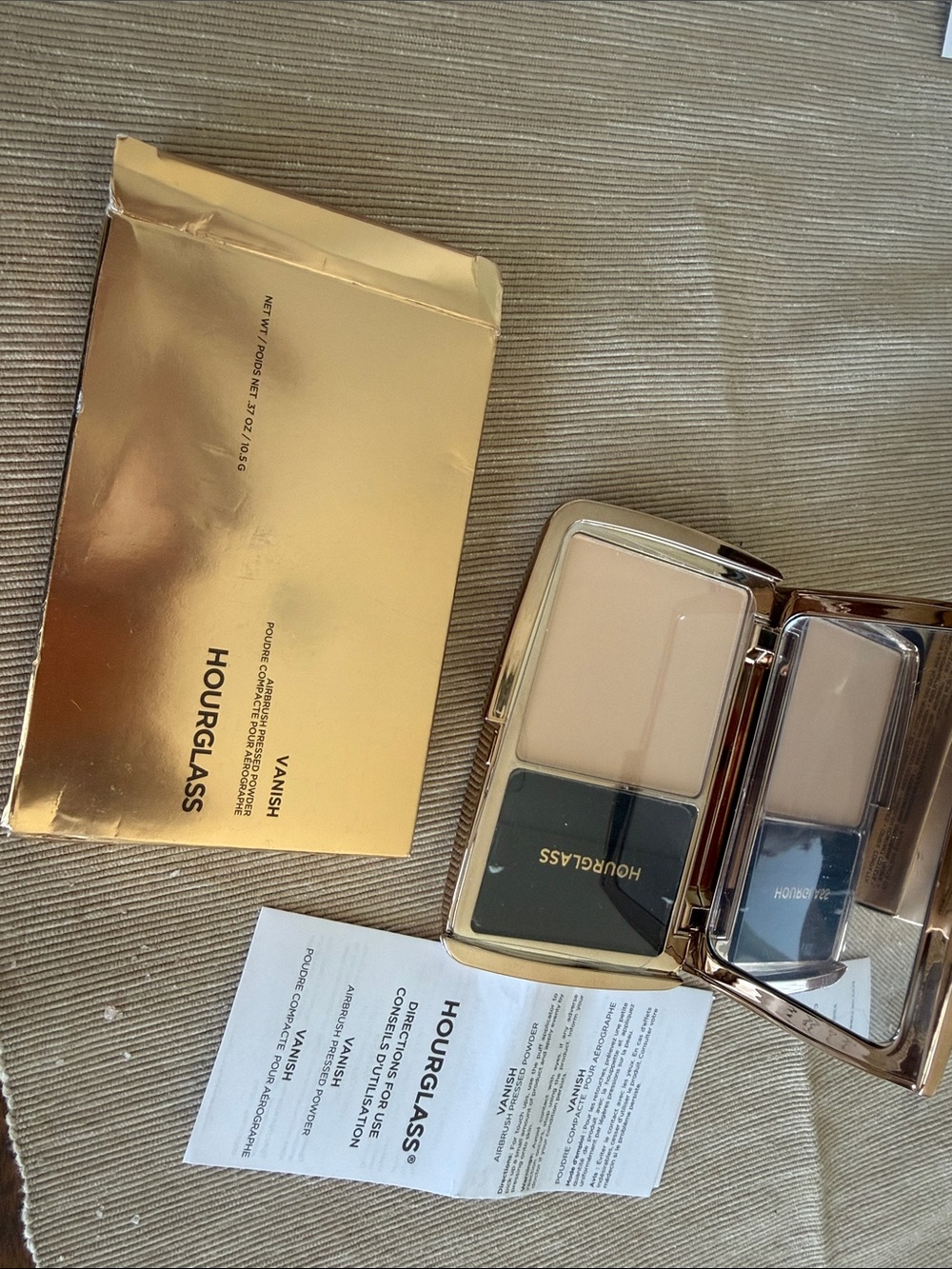 Hourglass Vanish Powder Foundation Compact - Gold & Beige